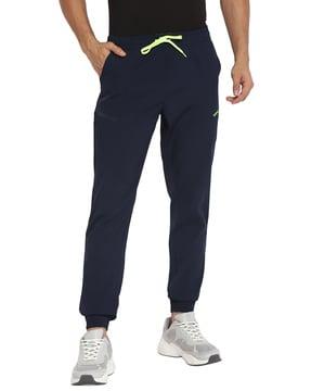 joggers with insert pockets 