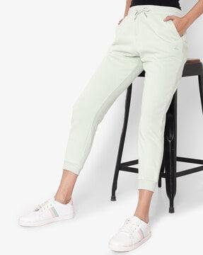 joggers with insert pockets