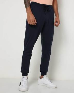 joggers with insert pockets