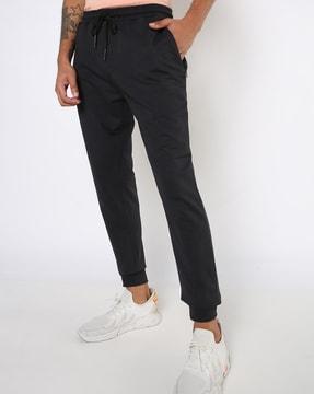 joggers with insert pockets