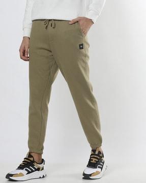 joggers with insert pockets