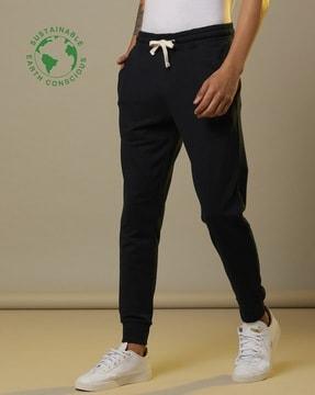 joggers with insert pockets