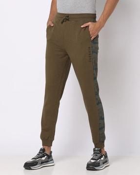 joggers with insert pockets