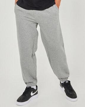 joggers with insert pockets