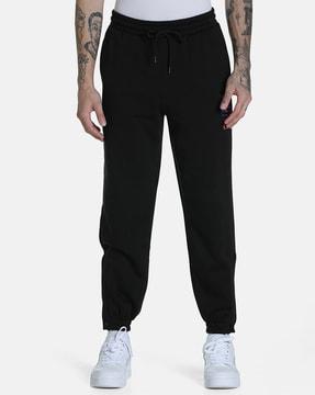 joggers with insert pockets