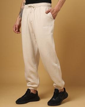 joggers with insert pockets