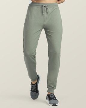 joggers with insert zipper pockets