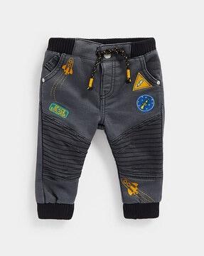 joggers with placement applique