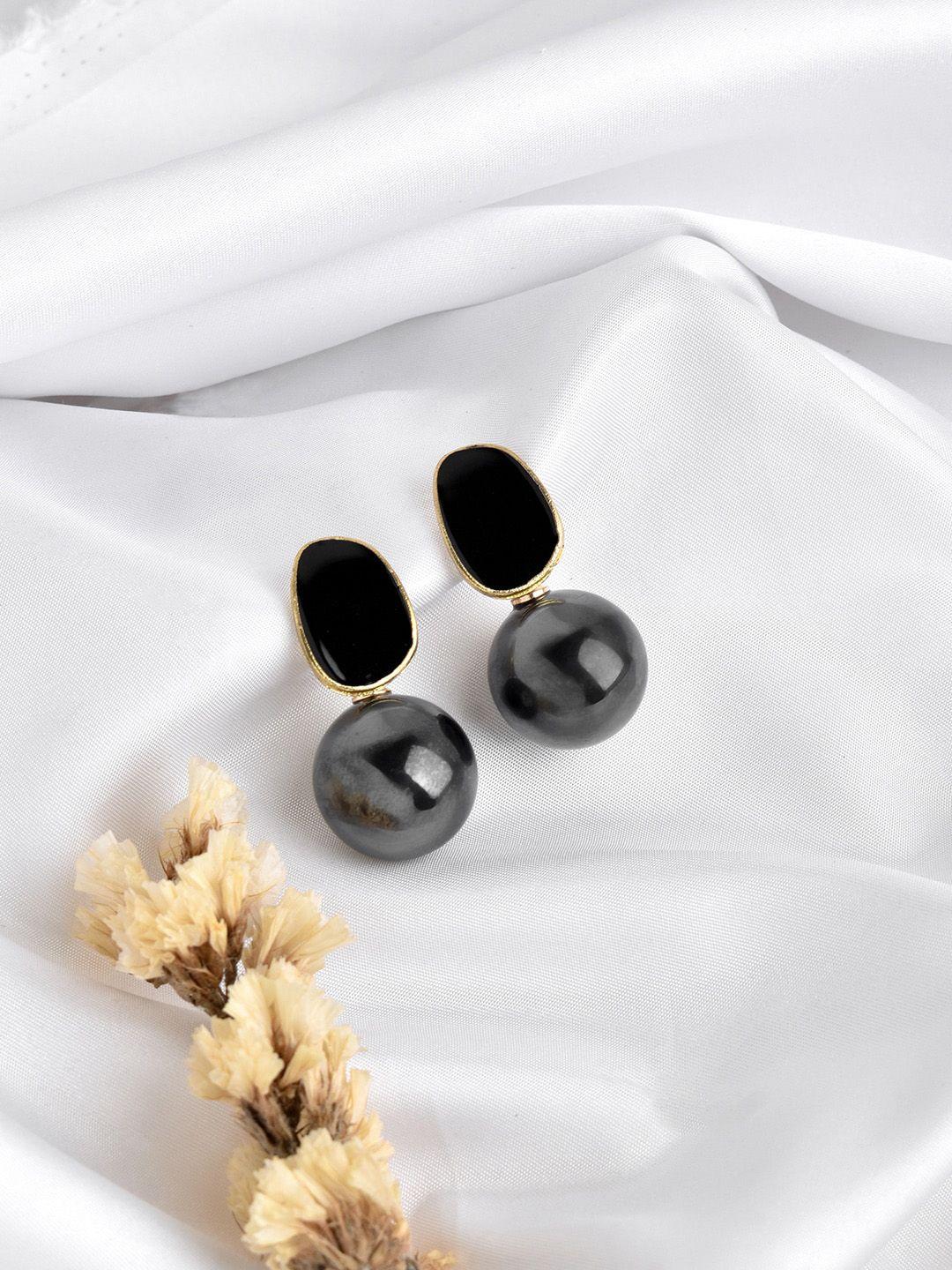 joker & witch gold-plated & black circular drop earrings