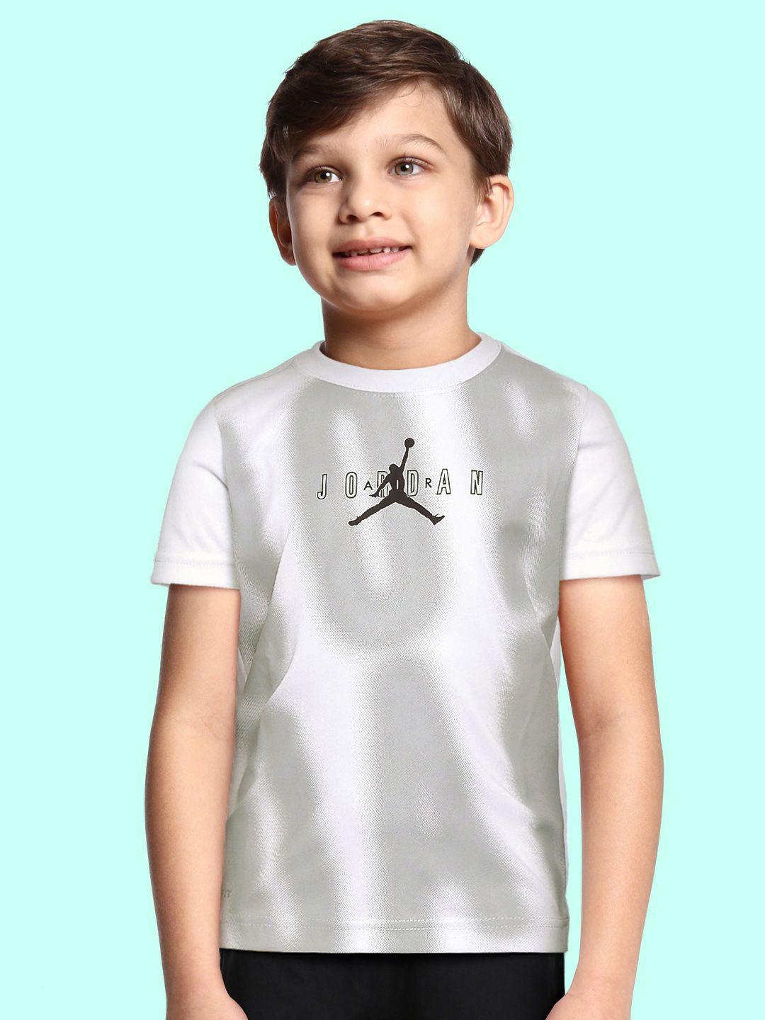 jordan boys white & grey hbr vision brand logo printed t-shirt