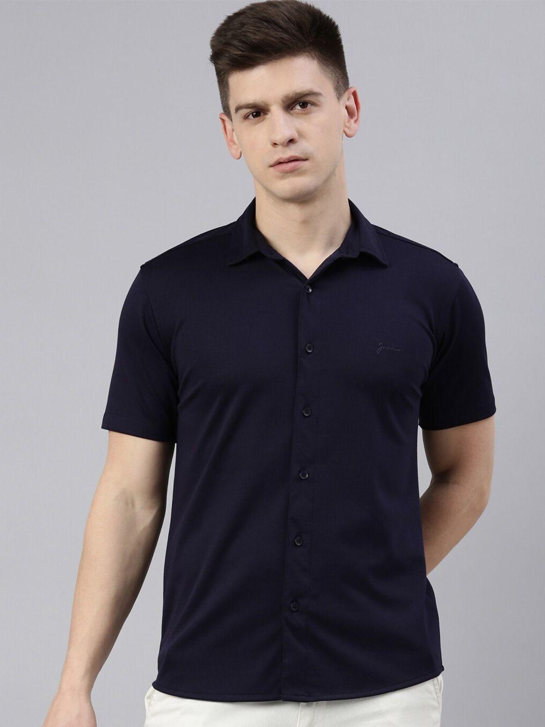 joven men navy blue solid smart slim fit casual shirt