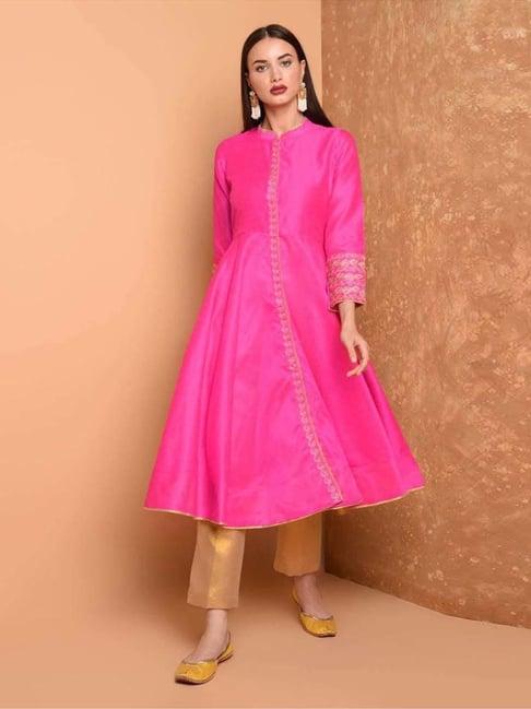 kaanchie nanggia pink anarkali silk blend kurta with brocade pant (set of 2)