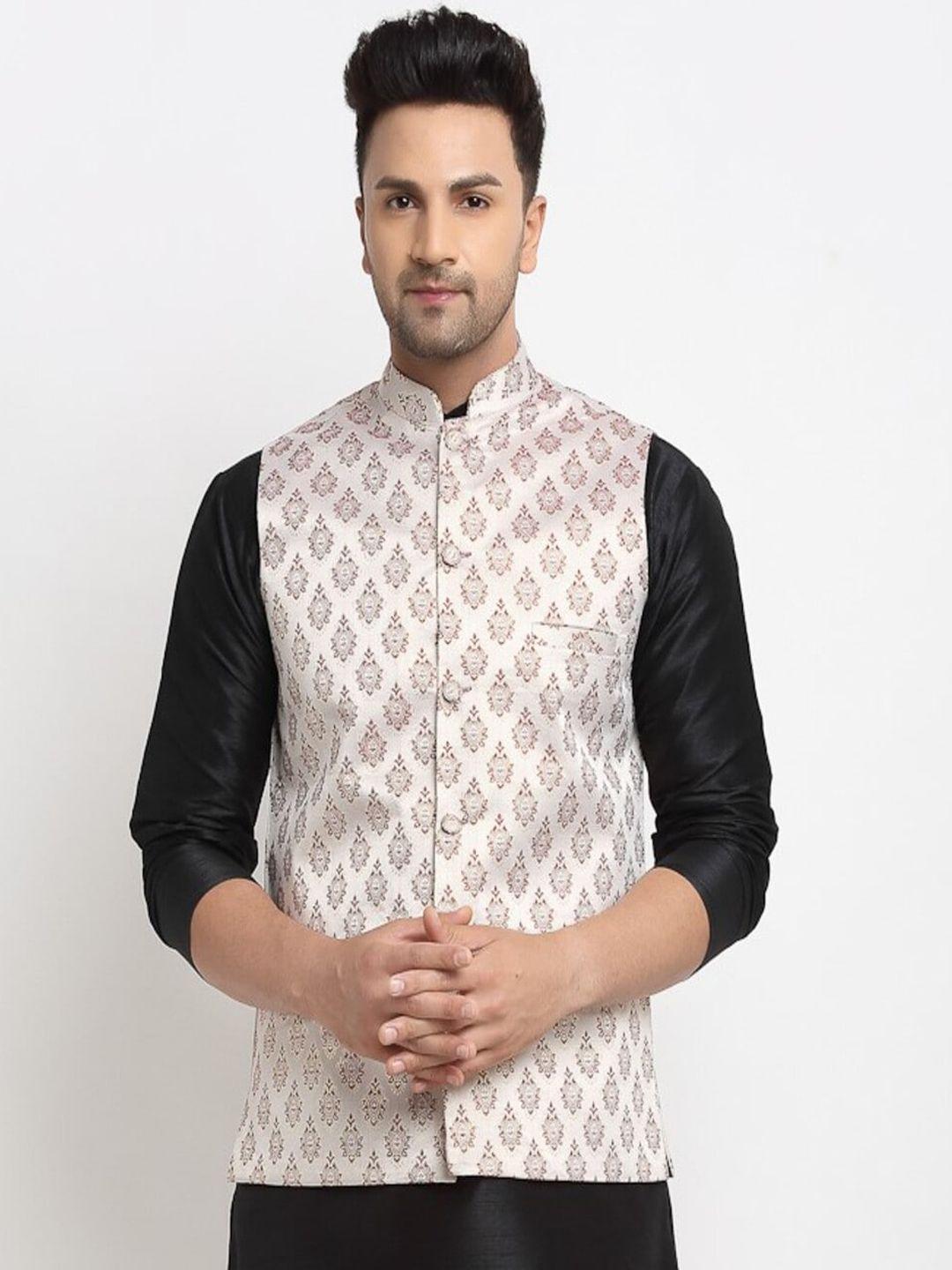 kaifoo men maroon woven design nehru jacket.