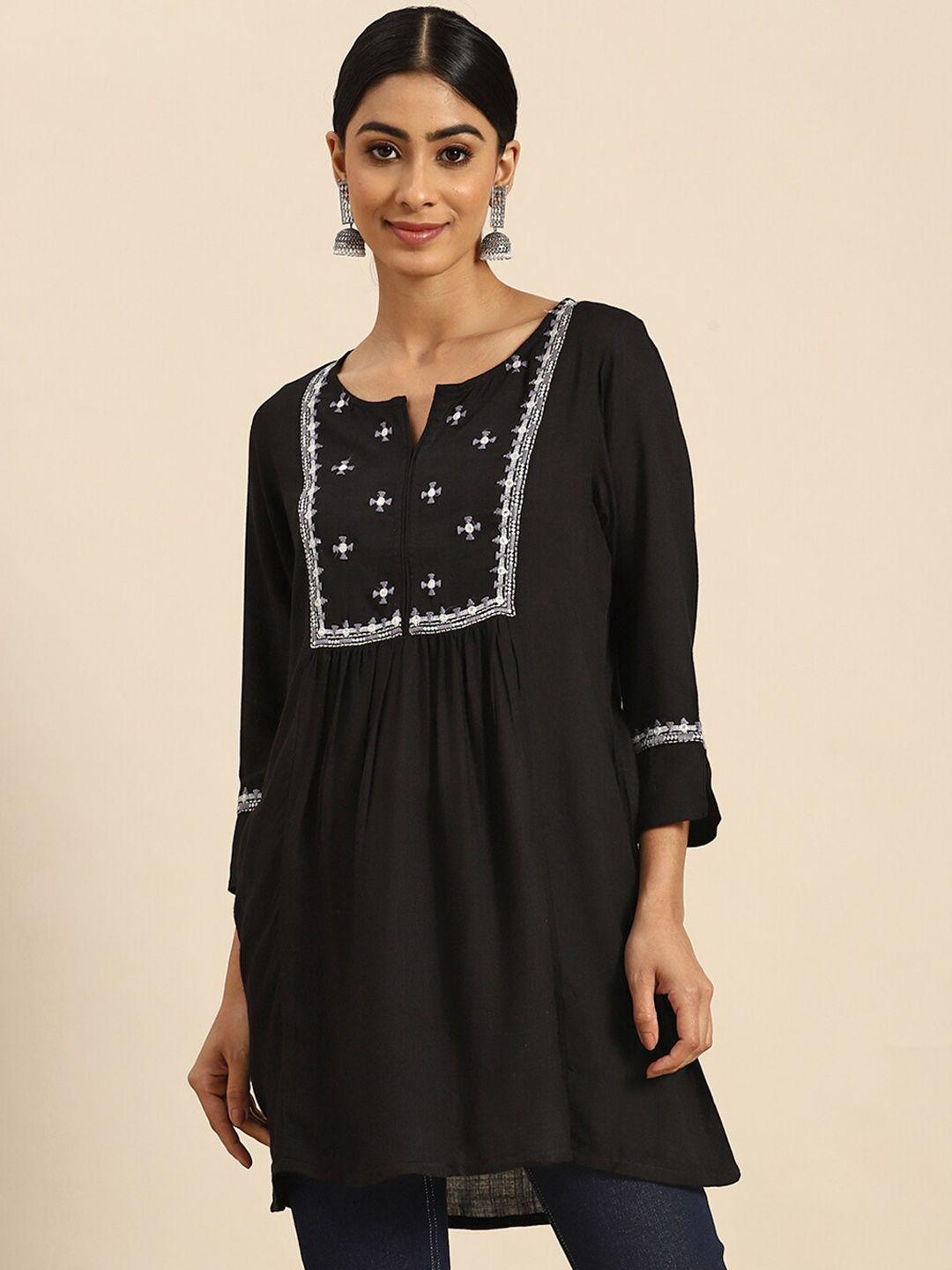 kalini black & white ethnic motifs embroidered v-neck thread work thread work pleated kurti