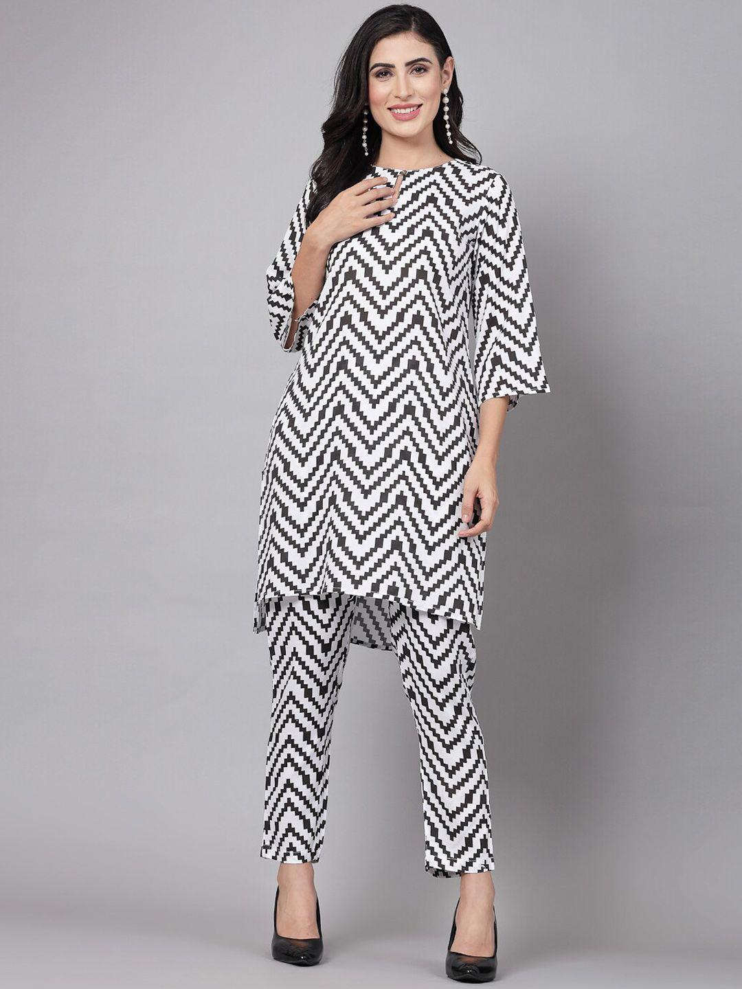 kalini geometric printed keyhole neck straight kurta with trousers