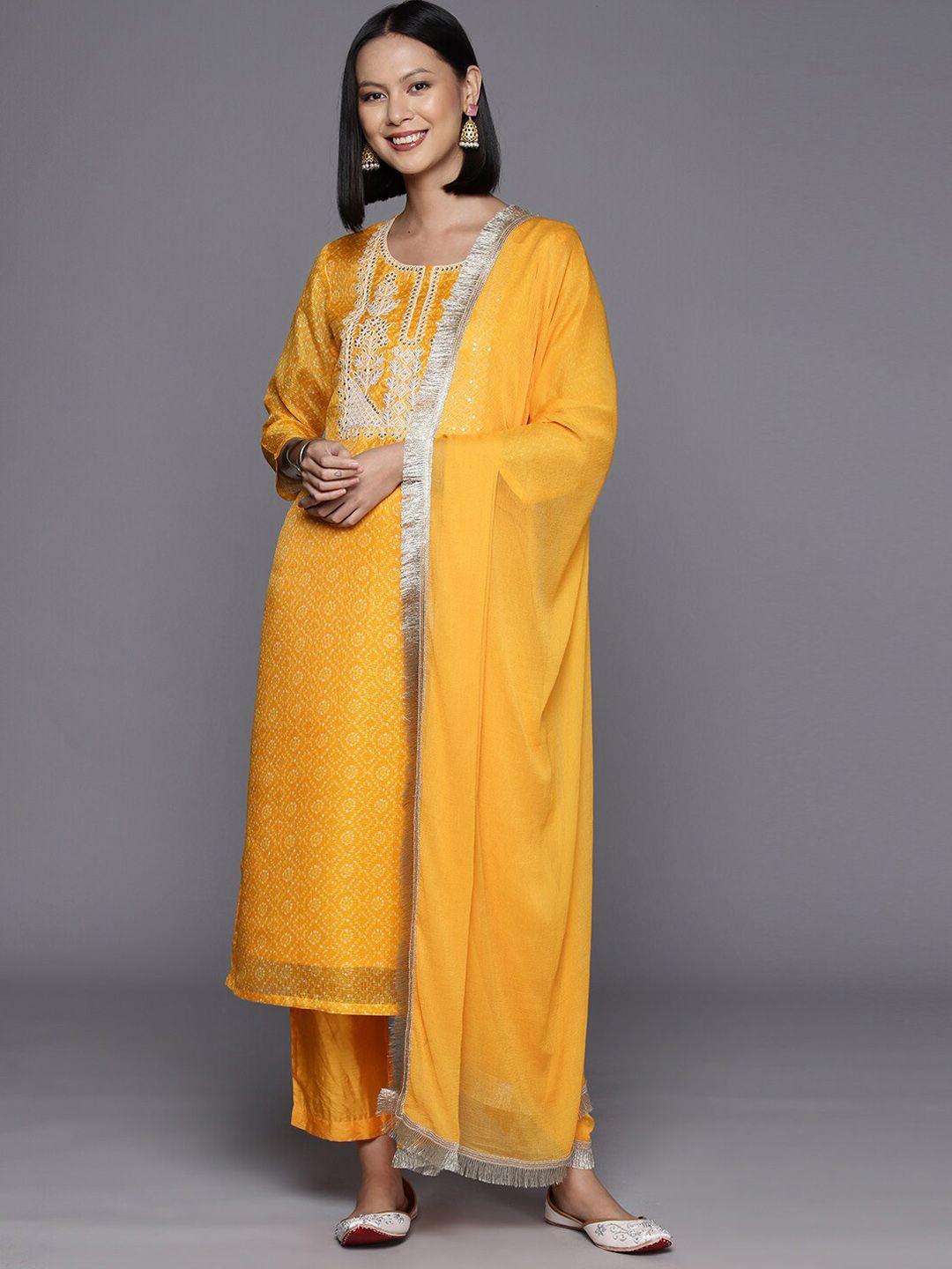 kalini women bandhani printed regular sequinned kurta with trousers & with dupatta