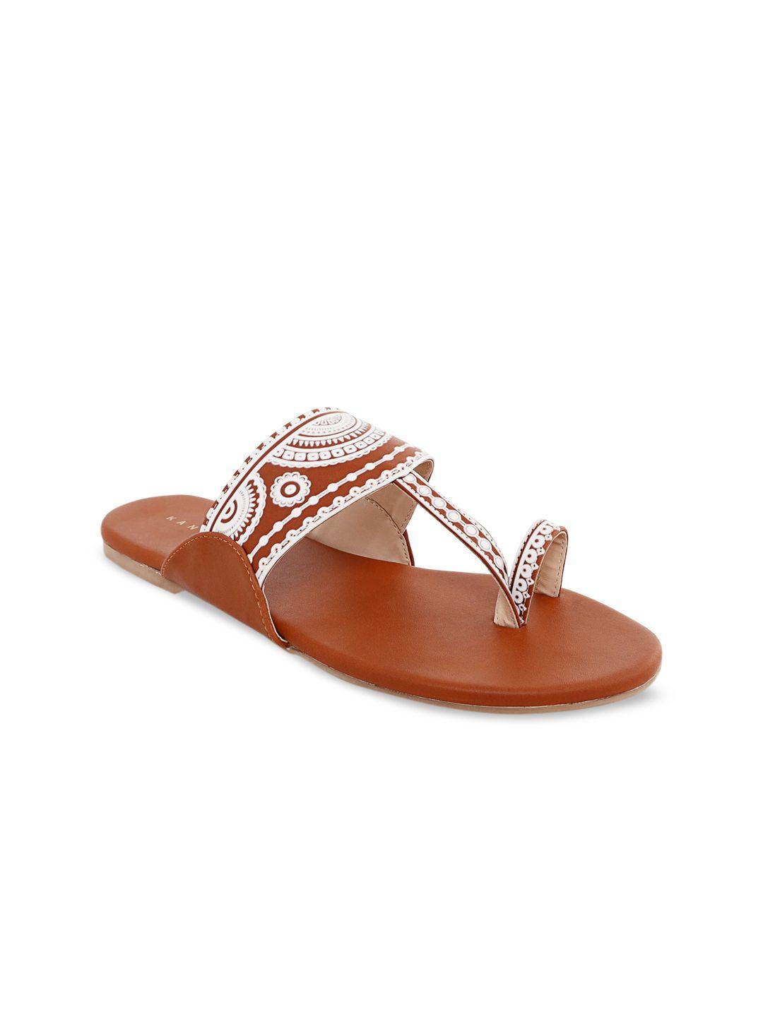 kanvas women tan printed leather ethnic one toe flats