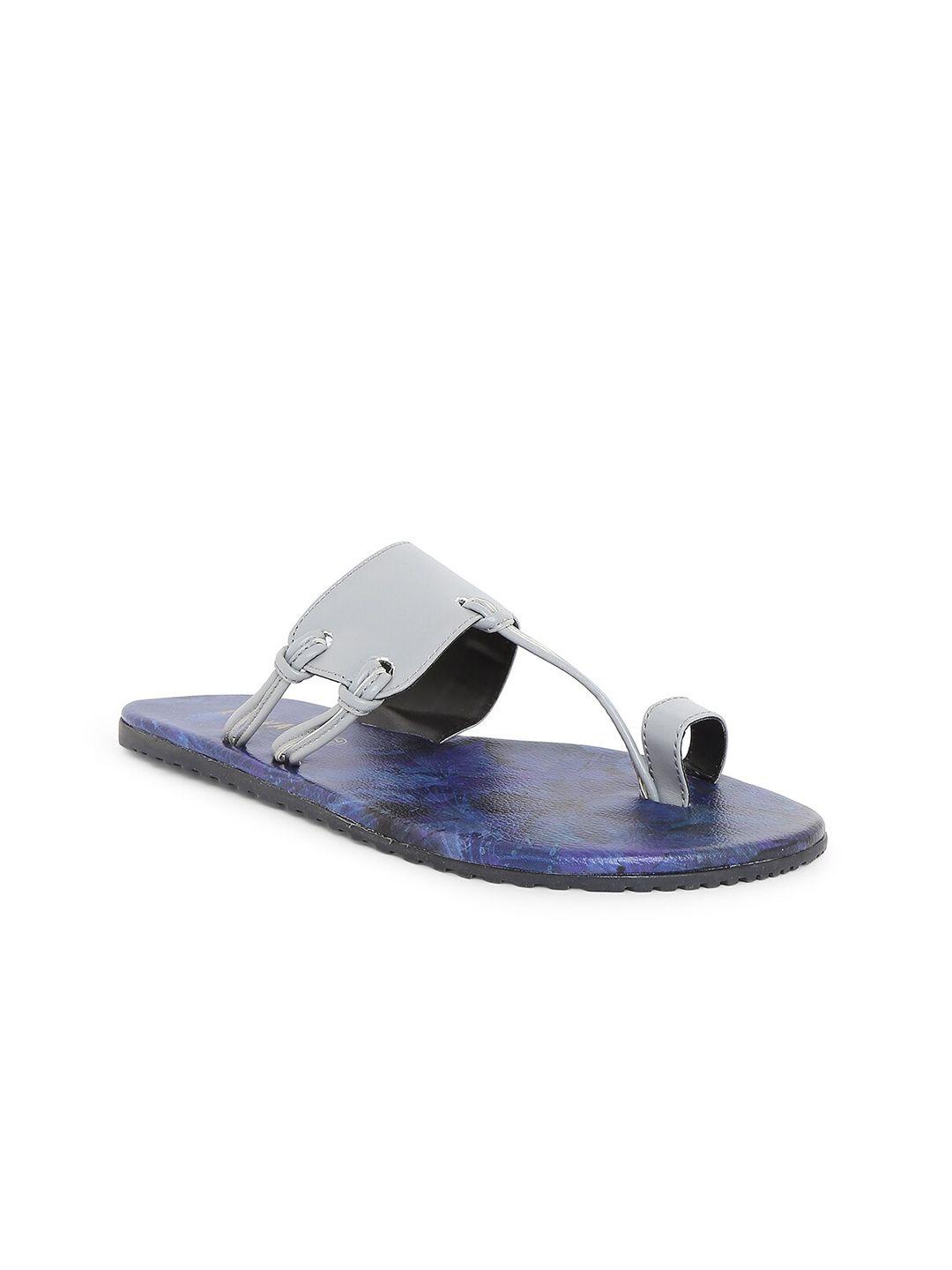 kanvas men grey & black printed slip-on