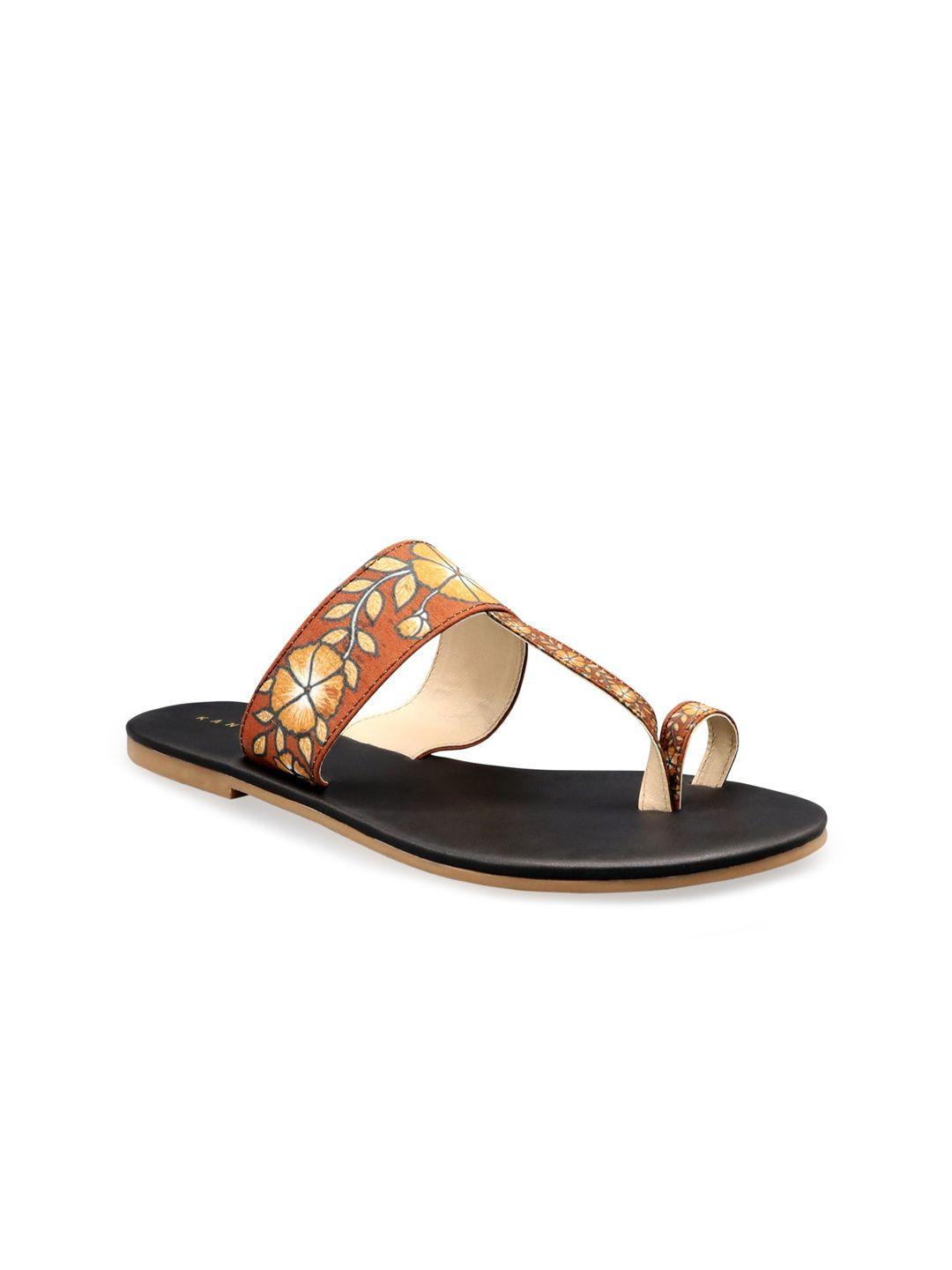 kanvas printed one toe flats