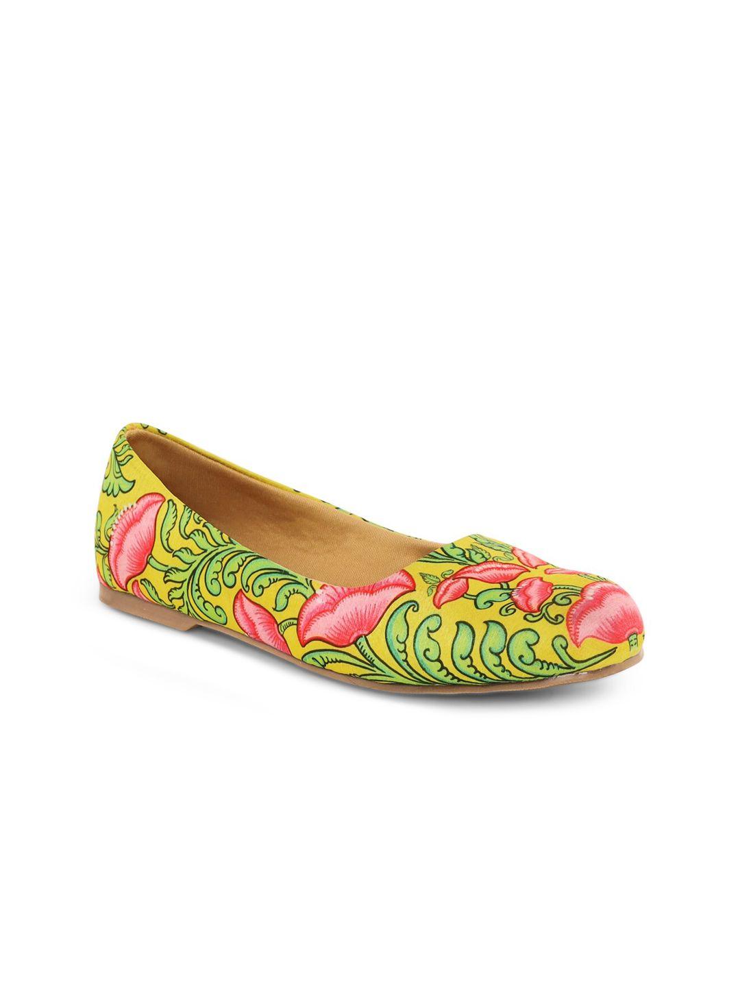 kanvas women multicoloured printed ballerinas flats