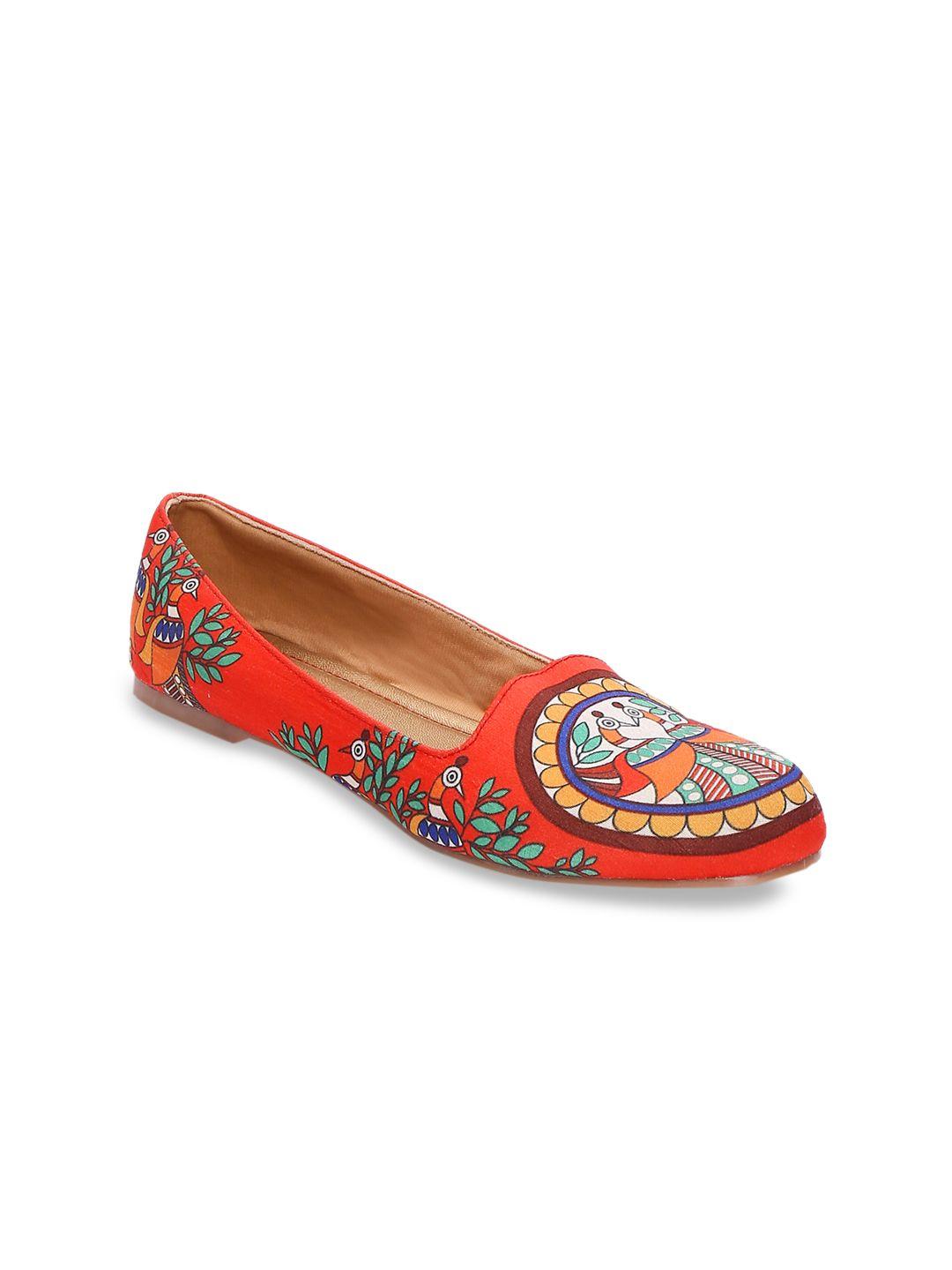 kanvas women red printed ballerinas