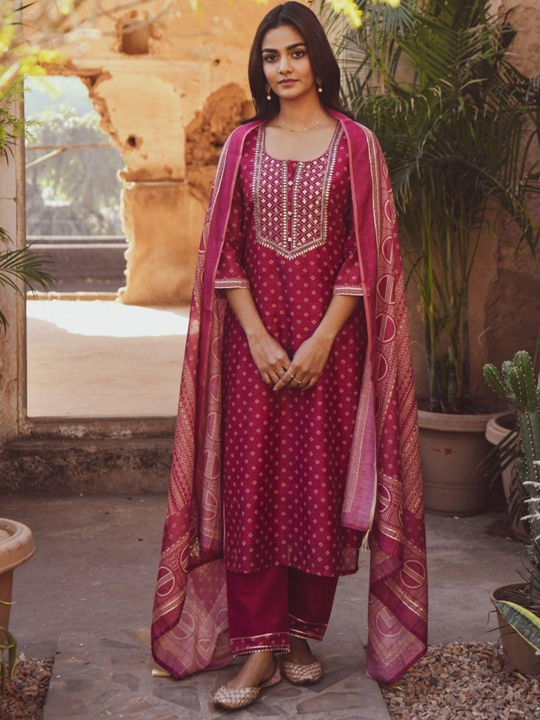 karaj jaipur geometric printed regular sequinned kurta with trousers & dupatta