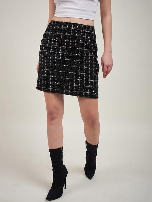 kassually black self design skirt