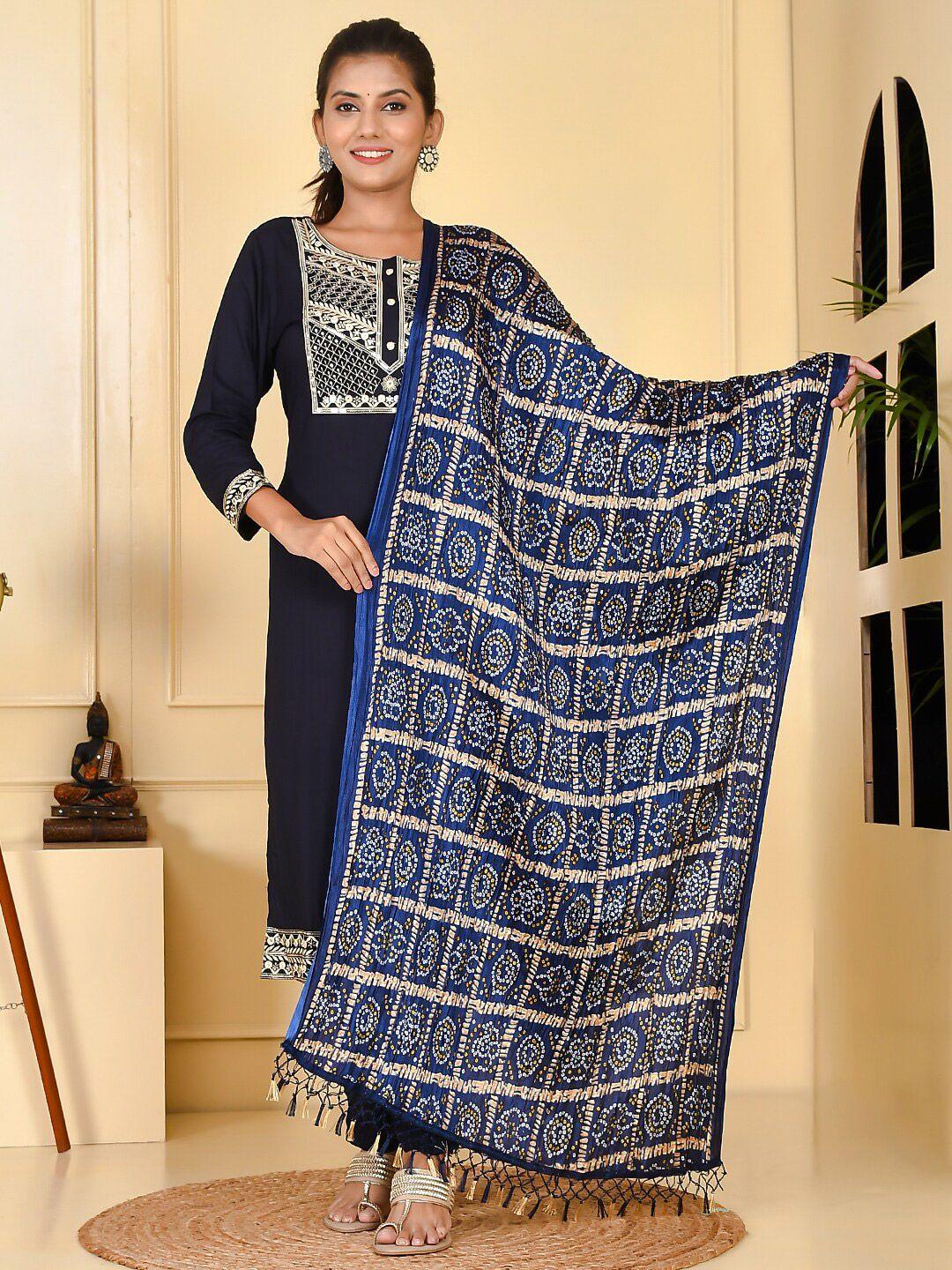 kesarya women blue & white bandhani printed silk blend dupatta