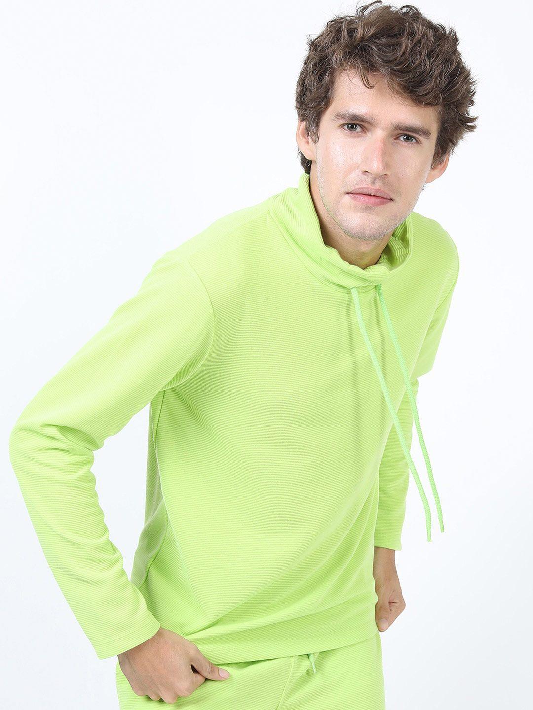 ketch men fluorescent green solid high neck  slim fit t-shirt