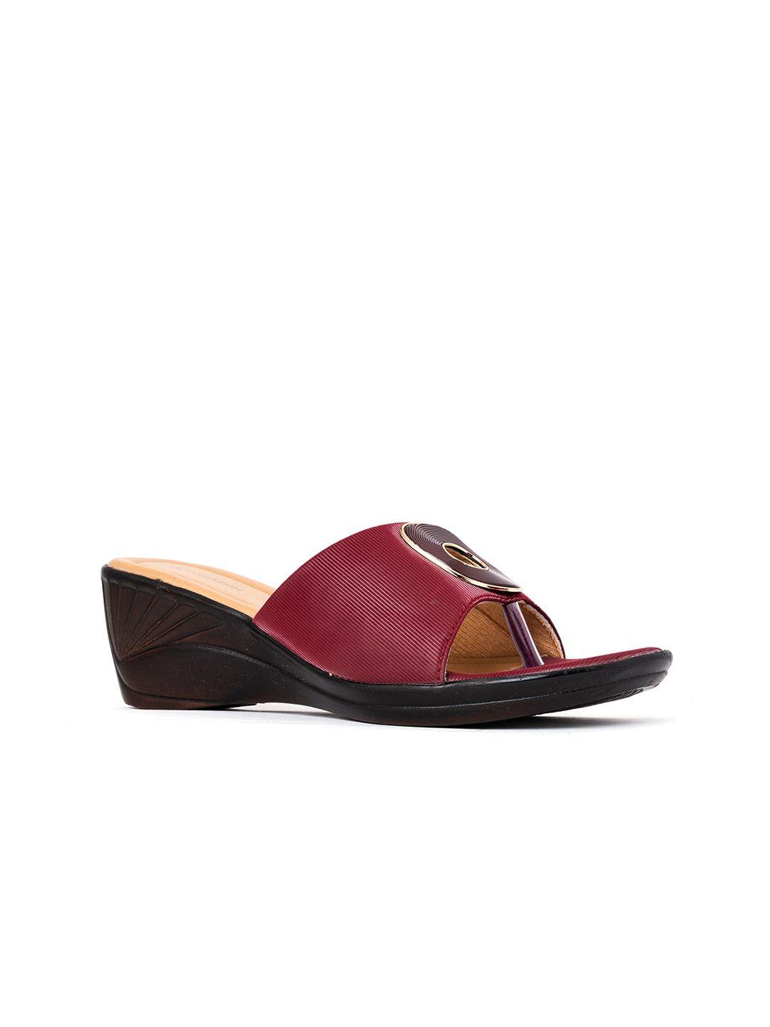 khadims maroon wedge sandals with buckles