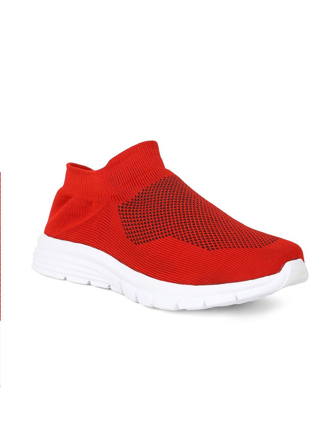 khadims men red textile training or gym shoes