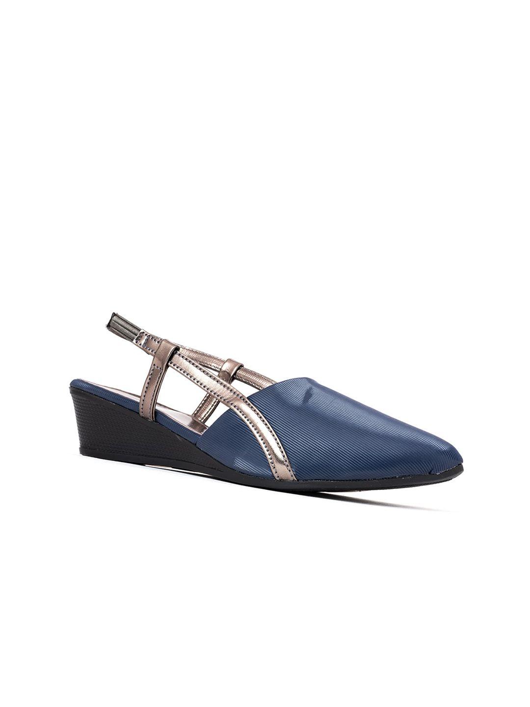 khadims navy blue colourblocked wedge pumps with buckles