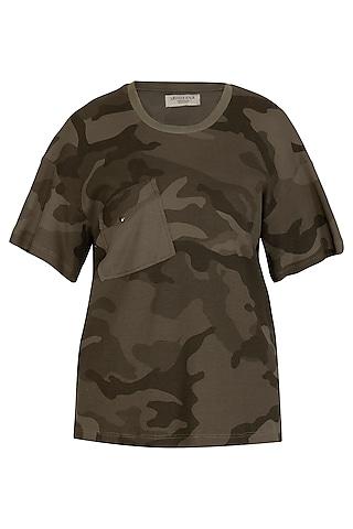 khaki camouflage t-shirt