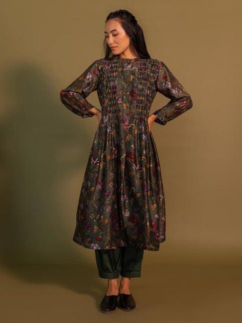 khamaj india green kurta with pearl detailed smocking and pleated pants