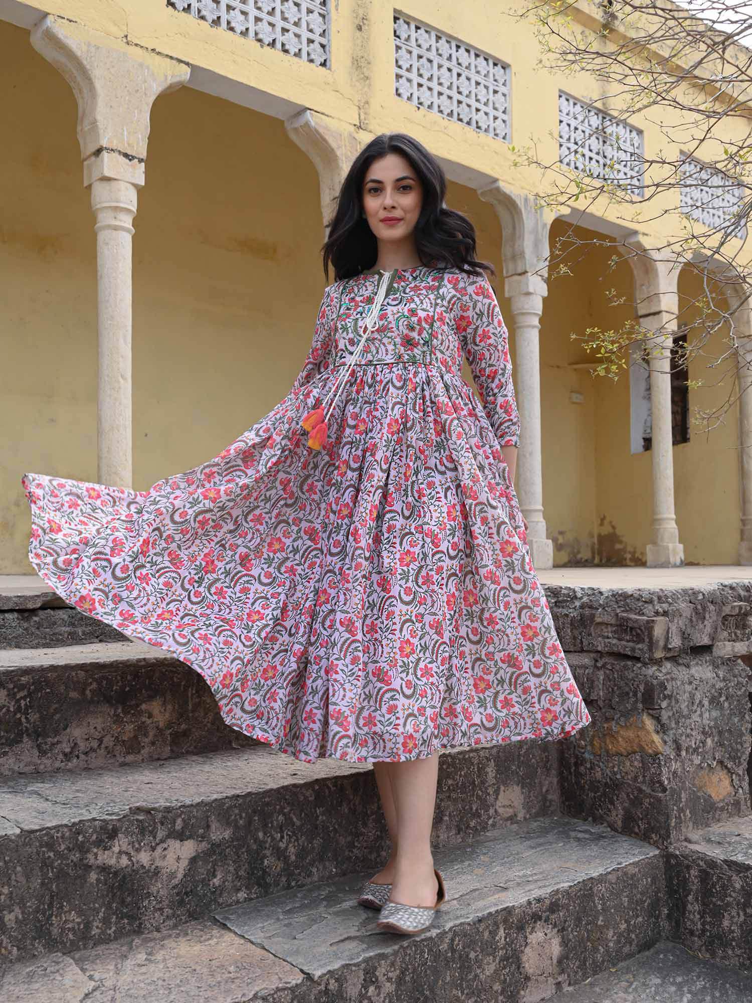 khiltay hai gul yahan midi dress