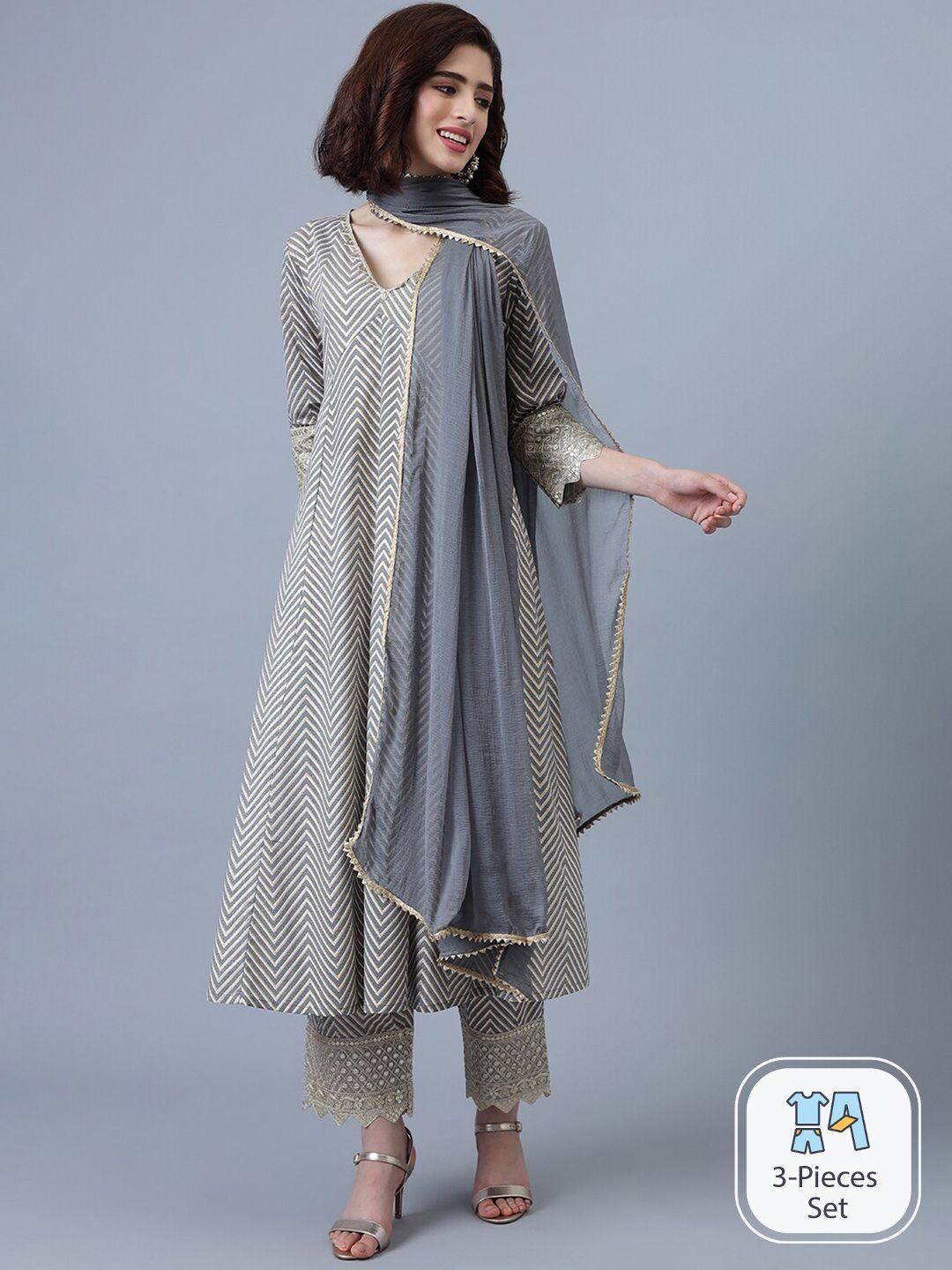 khushal k women grey printed empire kurta with trousers & with dupatta
