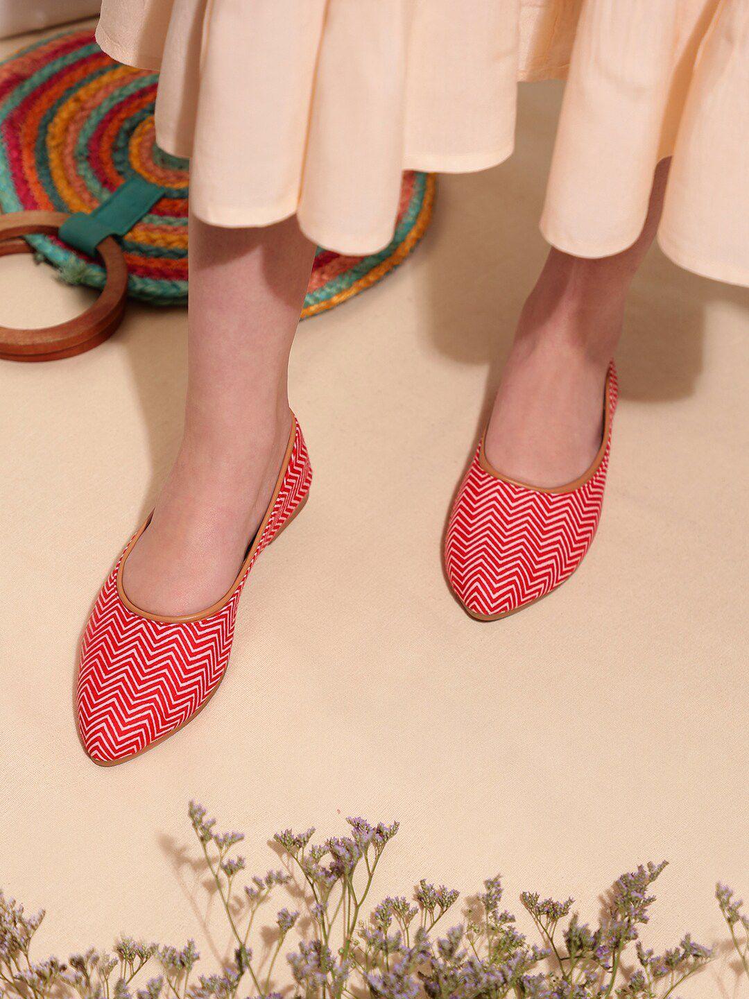 kiana printed pointed toe ballerinas