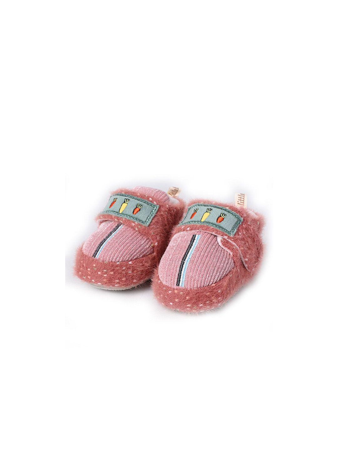 kid-o-world infant girls embroidered fur booties