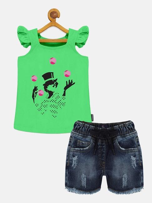 kiddopanti kids green & blue printed t-shirt with shorts