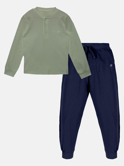 kiddopanti kids sage green & navy solid full sleeves t-shirt with trackpants