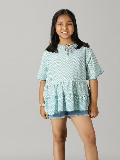 kiddopanti-kids-white-&-light-blue-printed-top-with-shorts