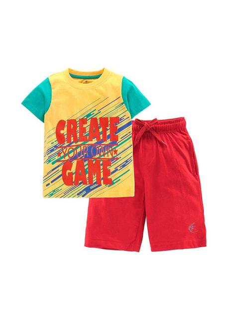 kiddopanti kids yellow & red printed t-shirt with shorts