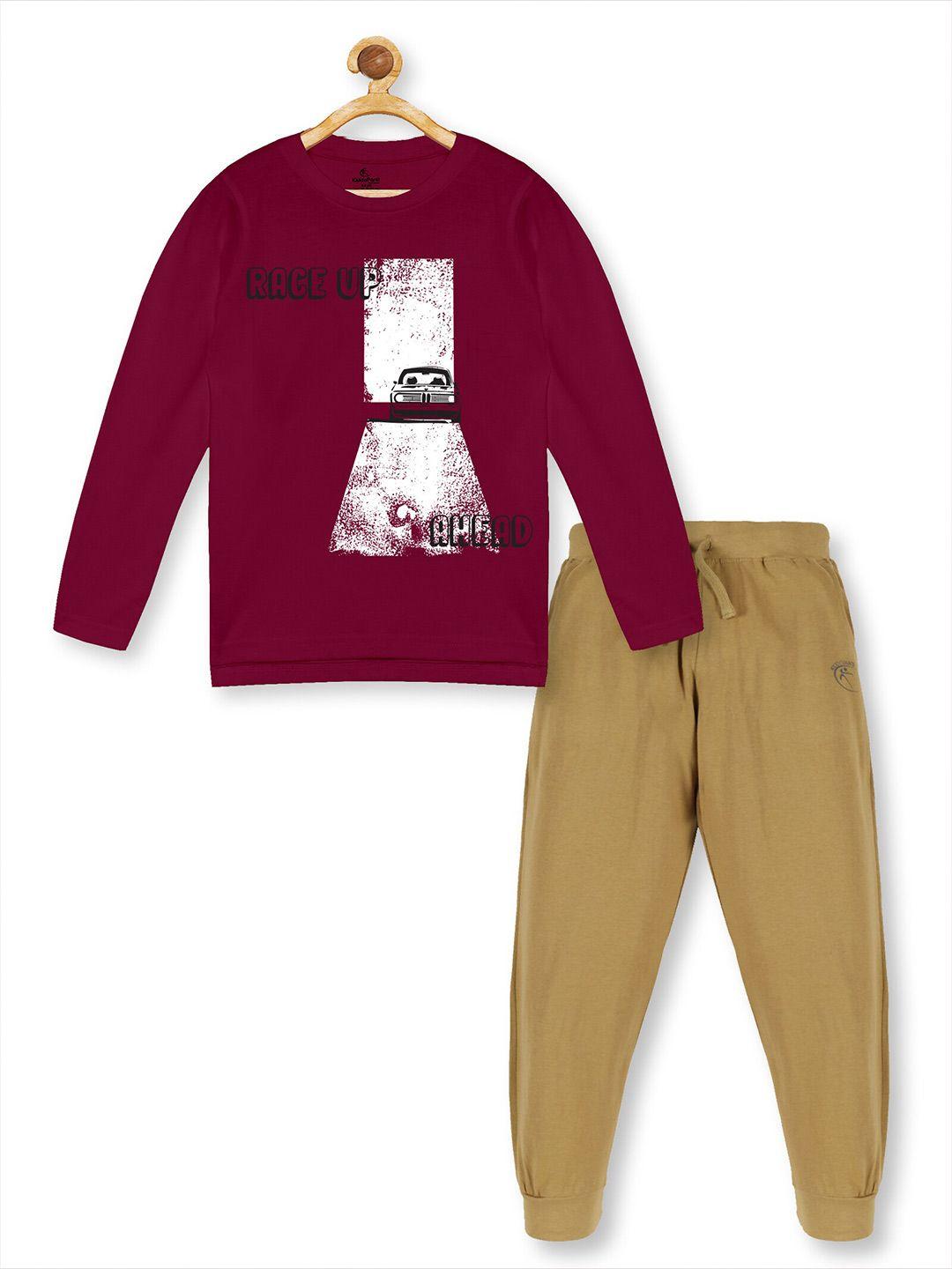 kiddopanti boys burgundy & khaki printed pure cotton t-shirt with trousers