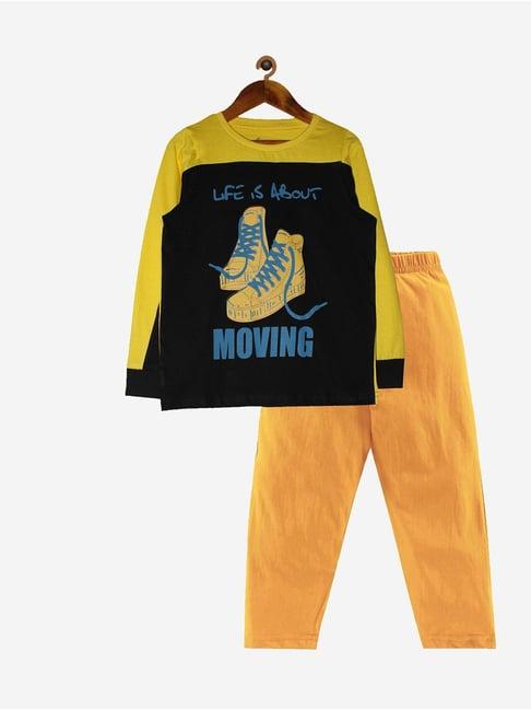 kiddopanti kids black & mustard printed full sleeves t-shirt with pyjamas