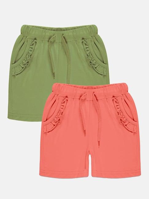kiddopanti kids green & peach solid shorts (pack of 2)