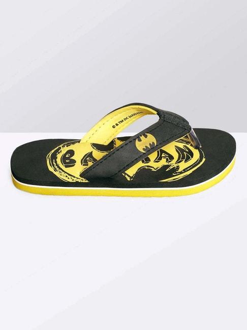kidsville batman printed black & yellow flip flops