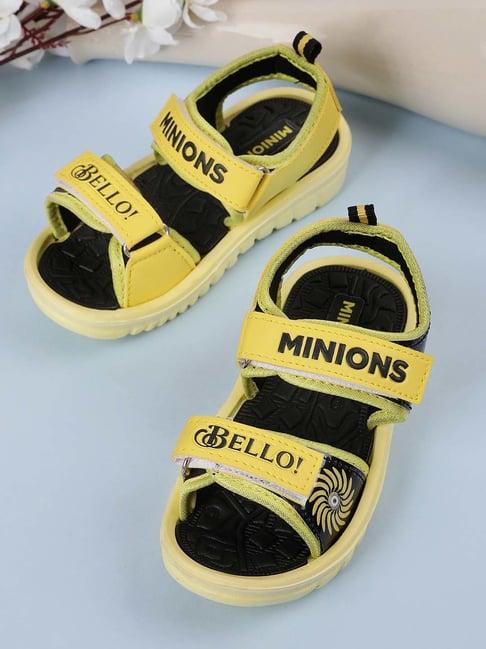 kidsville yellow & black minions printed floater sandals