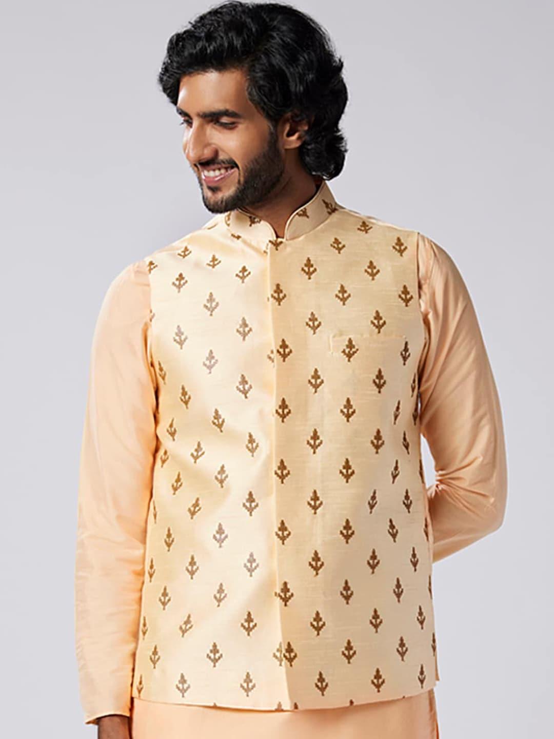 kisah-embroidered-woven-nehru-jacket