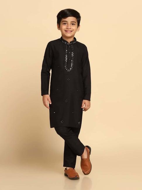 kisah kids black cotton embroidered full sleeves kurta set