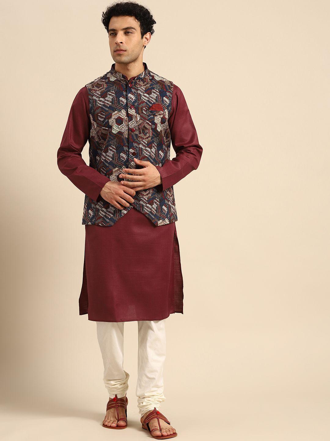 kisah men maroon & white kurta with churidar & printed jacket